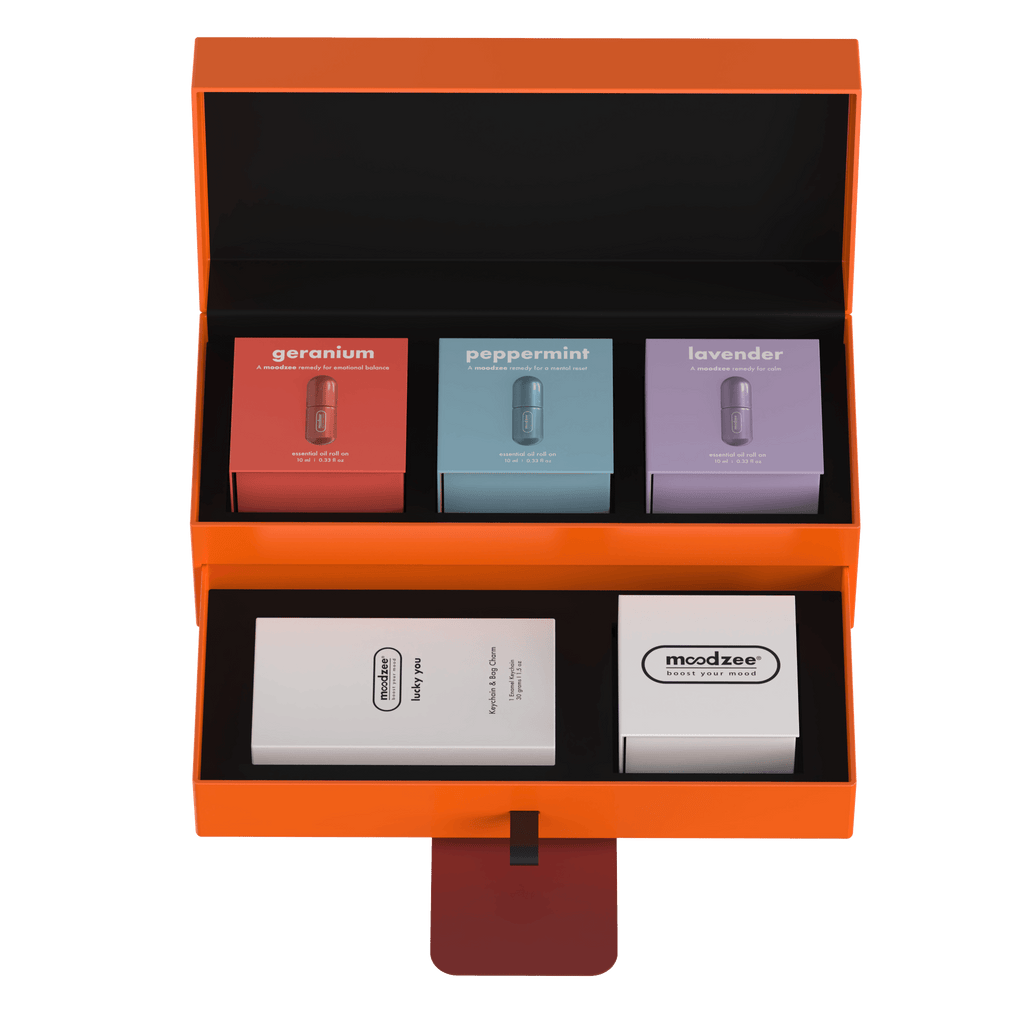  Moodzee Single-Note Ritual Kit with Geranium, Peppermint, and Lavender rollerballs